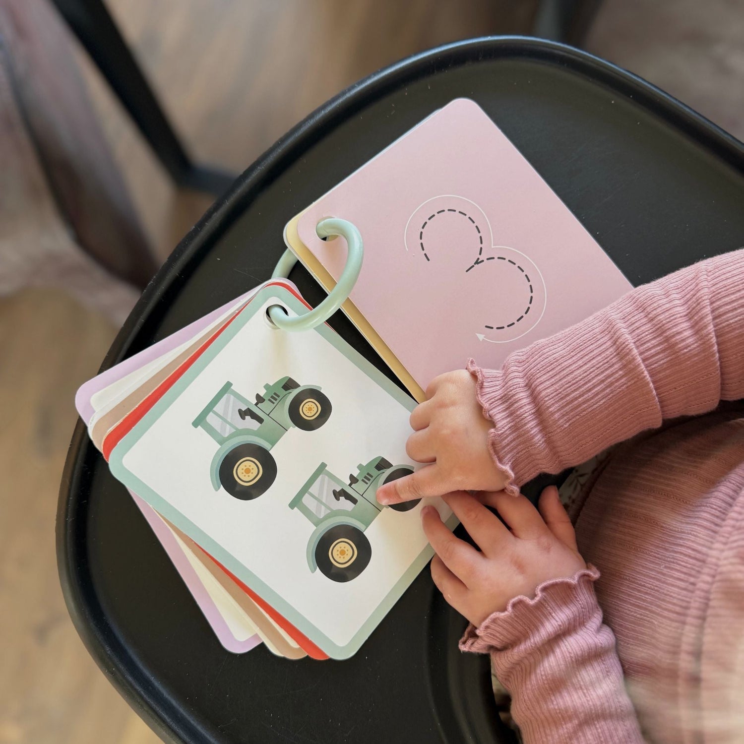 Waarom Montessori Speelgoed de Beste Keuze is voor Jouw Kind (en de Wereld) - Baby Doo