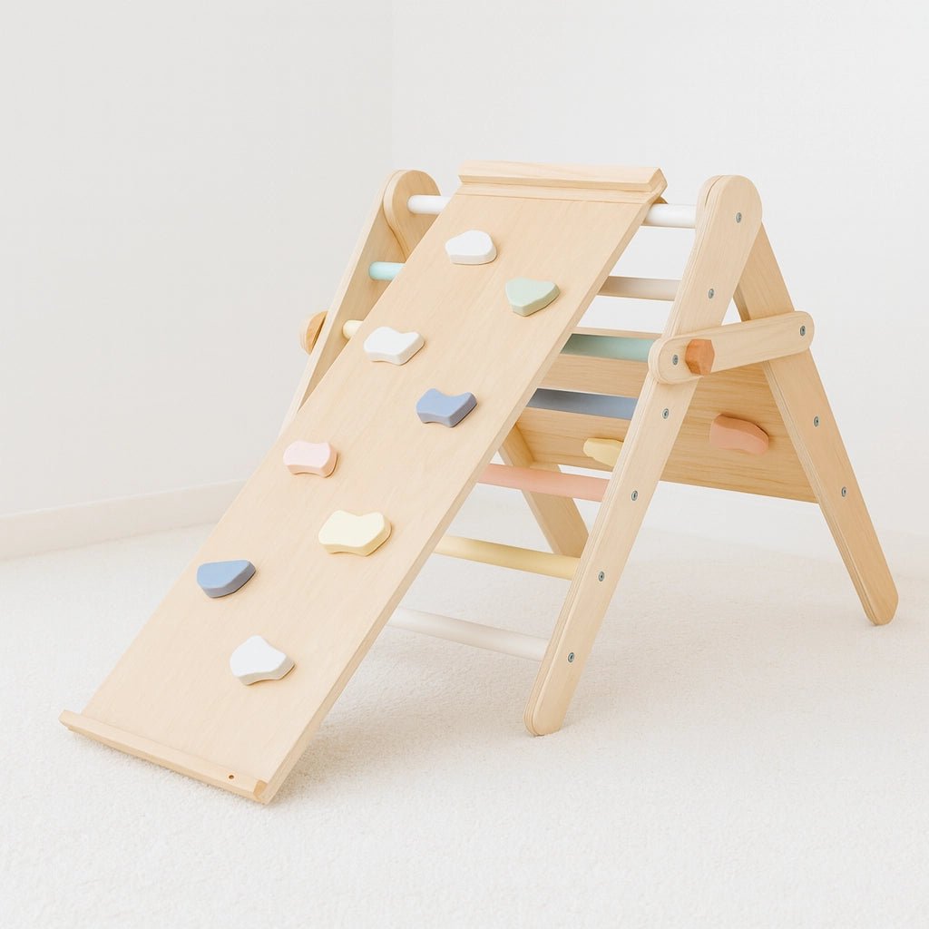 Houten Montessori Pikler Driehoek 3 - in - 1 | Klimrek, Glijbaan & Activiteitenbord - Baby Doo