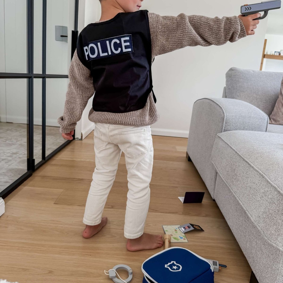 Sinterklaas Cadeauset 3 - 5 jaar | 2+2 Gratis Speelgoedsets | Met Houten Politieset - Baby Doo