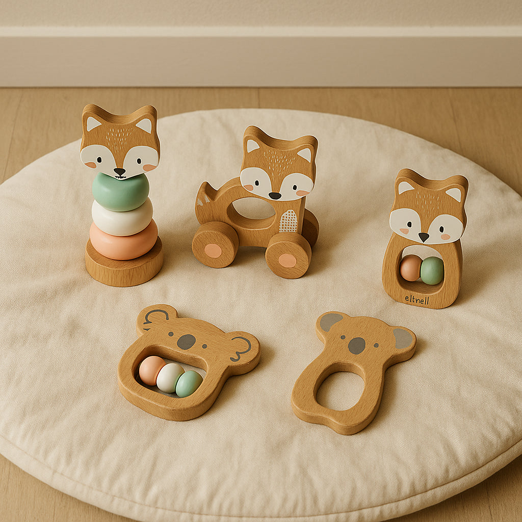 5‑in‑1 Kraamcadeau Set | Vosjes Thema | Origineel Houten Speelgoed voor Baby’s