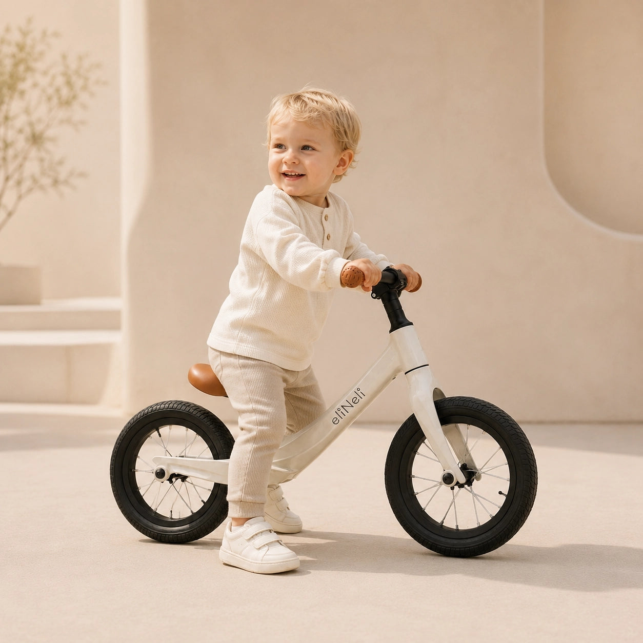 Loopfiets 2 Jaar met Luchtbanden – Lichtgewicht Magnesium Frame
