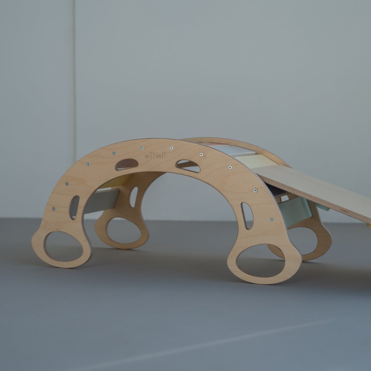 Houten Klimboog 5 - in - 1 | Montessori Klimboog met Glijbaan & Ladder | De Wibbi - Baby Doo