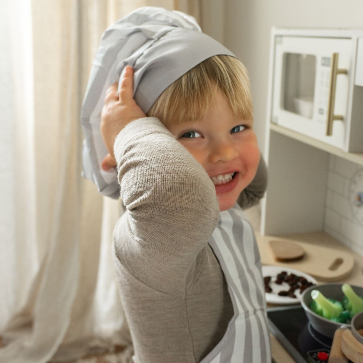 Houten Speelgoed Keuken Accessoires | Kookset met Pannen & Kleding - Baby Doo