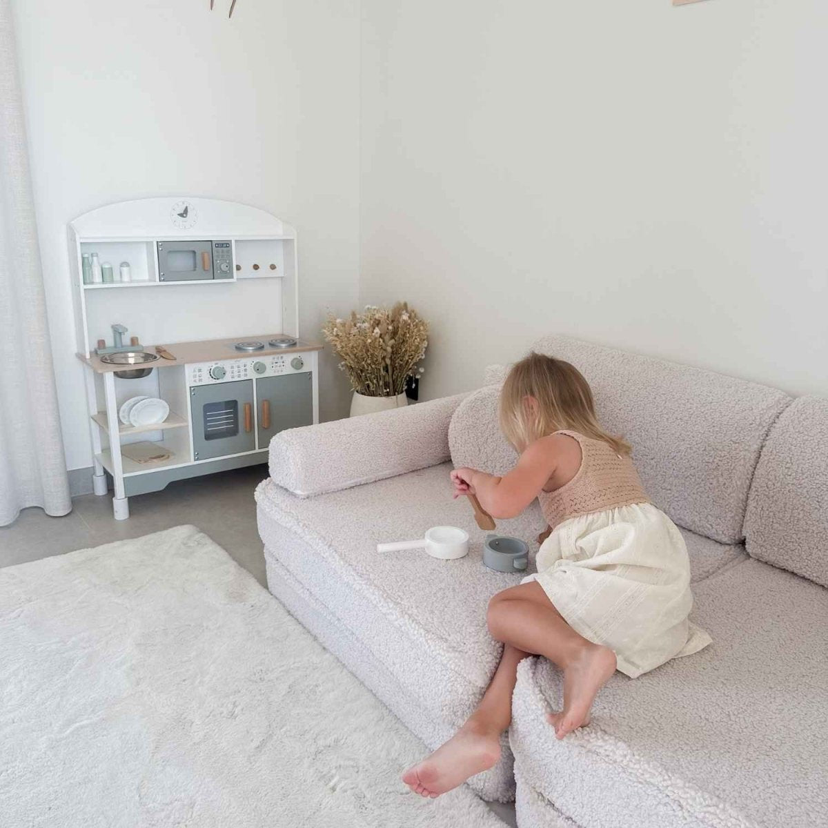 Houten Speelkeuken | Essentials | Speelkeukentje met 8 Accessoires & Verstelbare Pootjes - Baby Doo