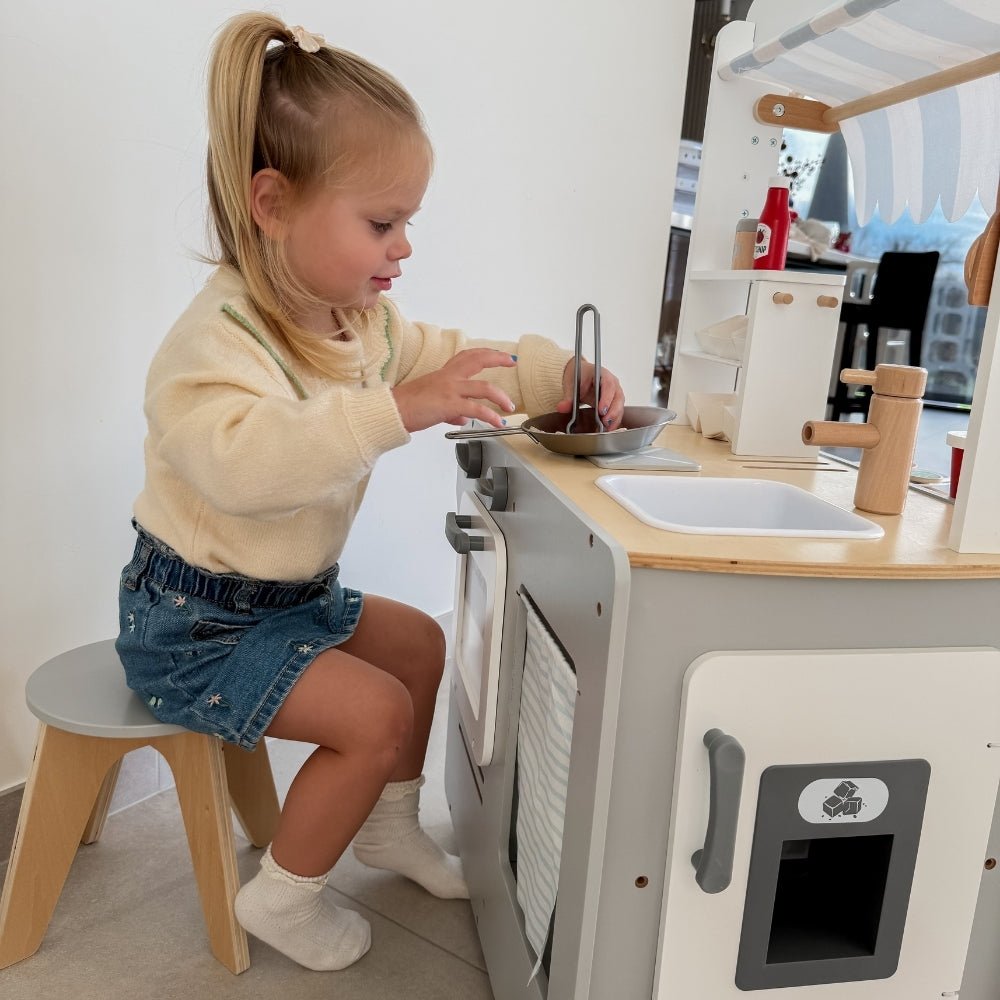 Houten Speelkraampje op Wielen | Speelkeuken & Winkeltje in 1 | Met Accessoires - Baby Doo